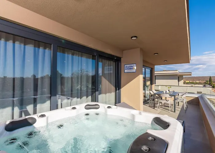 Villa In Istria With Sea View & Bubble Bath