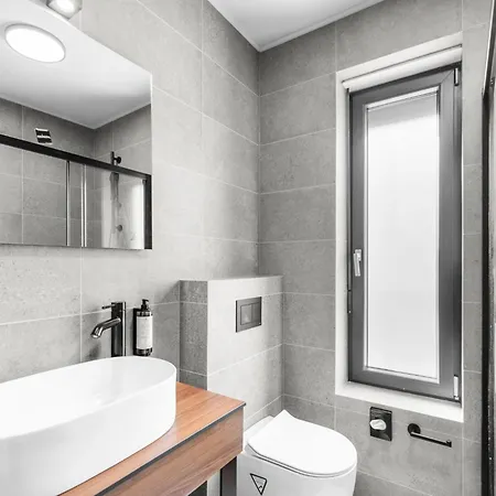 Villa Penthouse With Bubble Bath