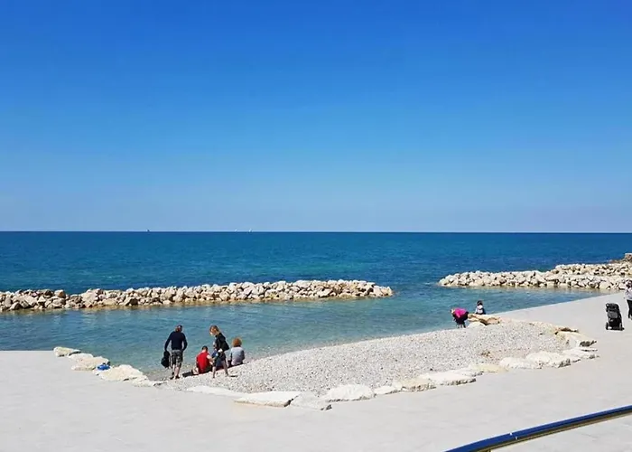 In Istria With Sea View & Bubble Bath *